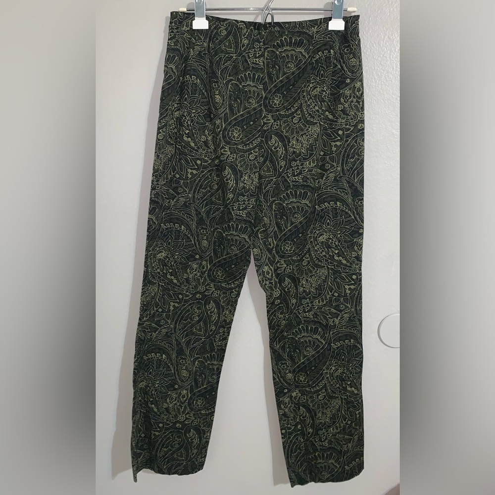 White Stag chino pants green stretchy slacks women trousers size 8 paisley print